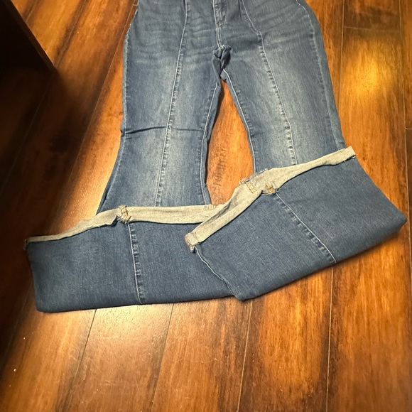 Judy Blue super bell bottom Flare Jeans sz 13/31 EUC - Picture 3 of 4